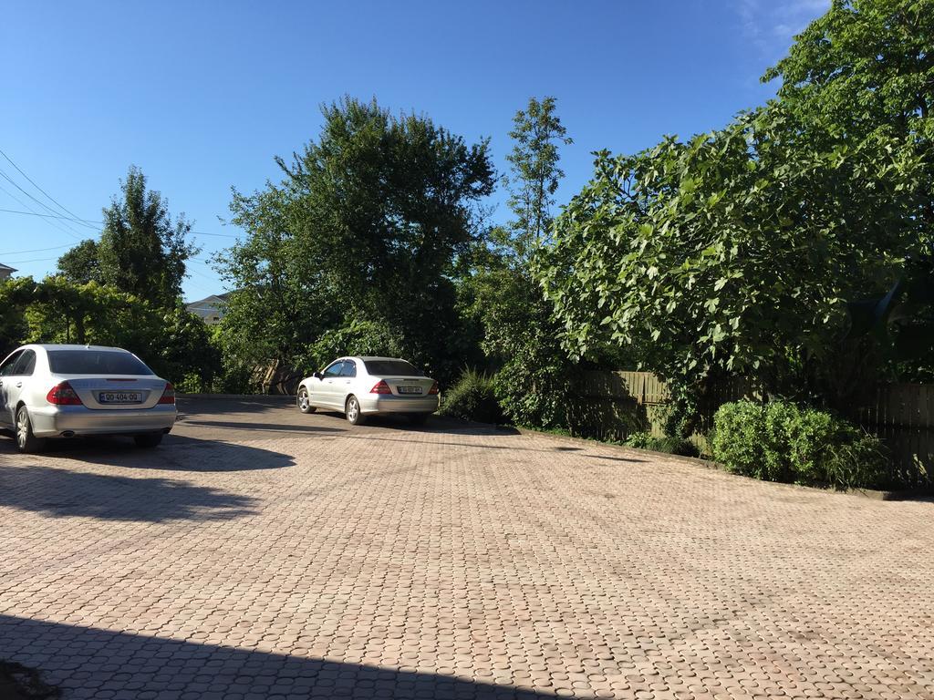 Lasha Guest House Makhinjauri Esterno foto