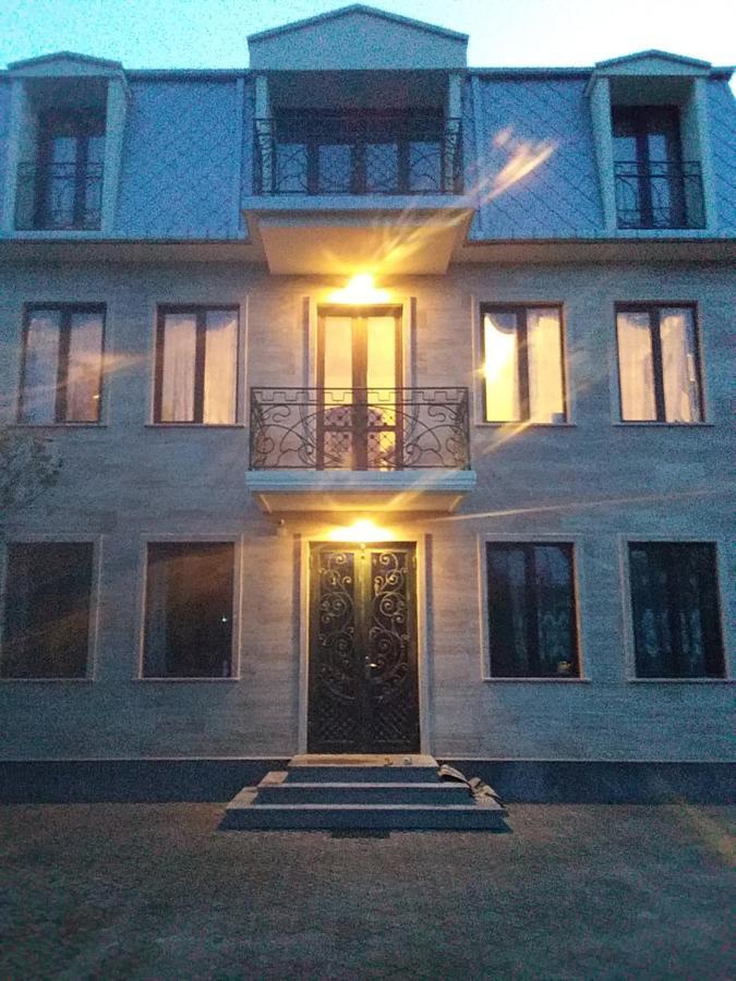 Lasha Guest House Makhinjauri Esterno foto